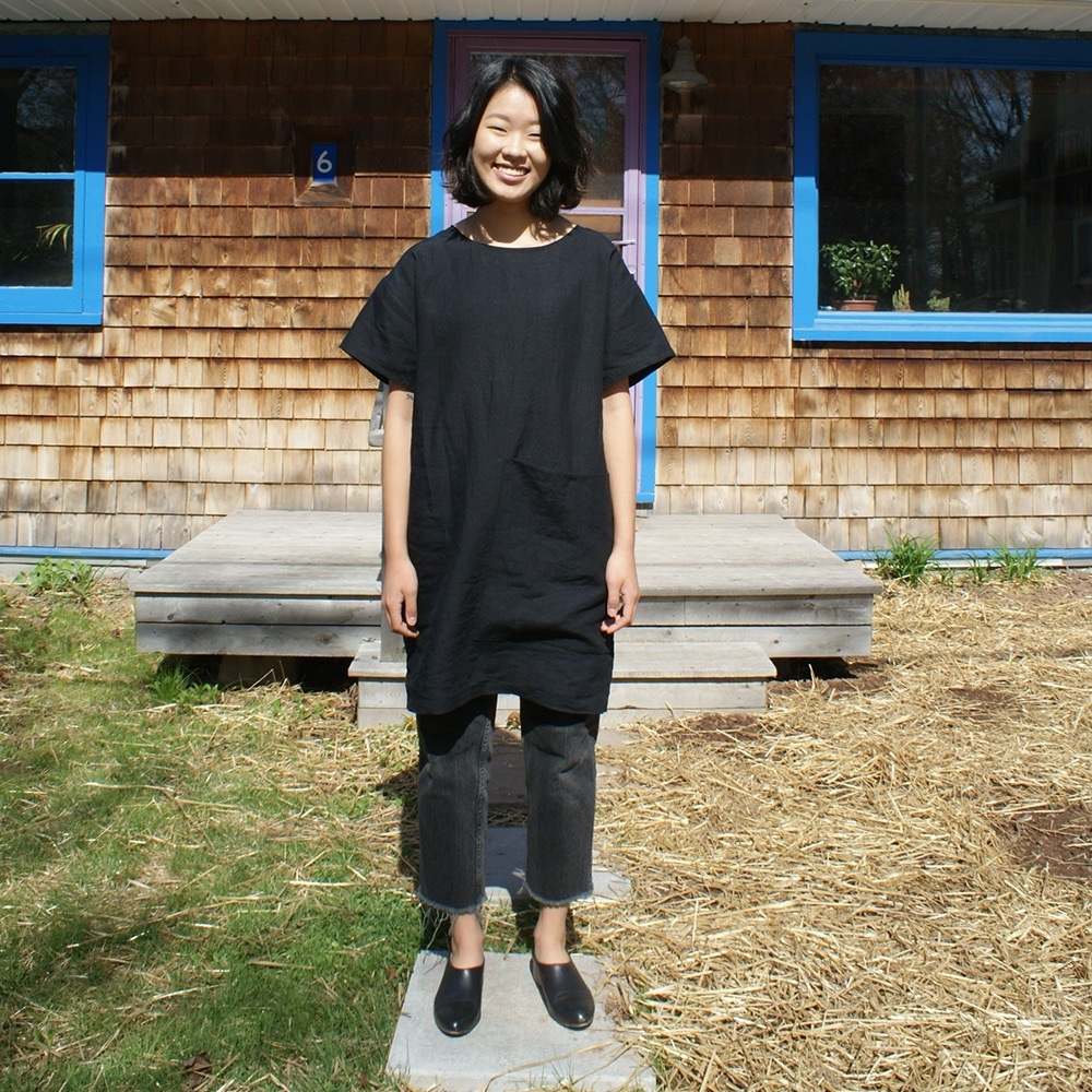 Black linen tshirt dress with big pocket